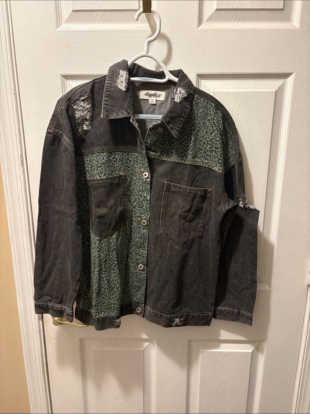 Haptics charcoal and Hunter green animal print distressed Jean jacket NWOT